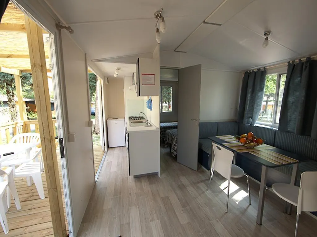 Camping Bergamini Villa Peschiera del Garda Campsite