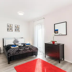 New Blue Danube With Balcony And Parking , Budapest Ungheria