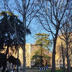 2 Minimal , Milano Italia